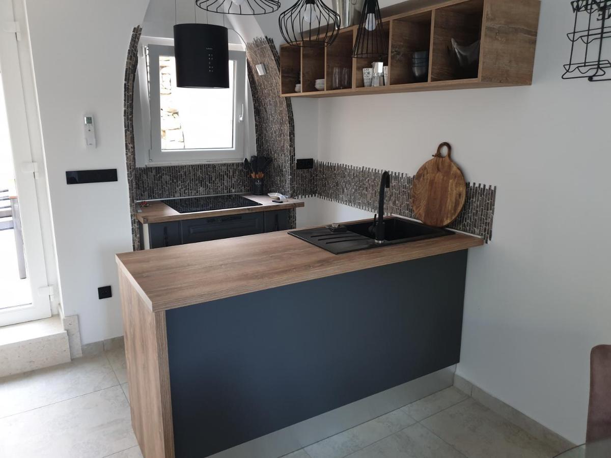 Ferienwohnung Castel Mali Lošinj Exterior foto