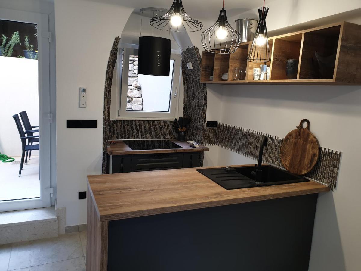 Ferienwohnung Castel Mali Lošinj Exterior foto
