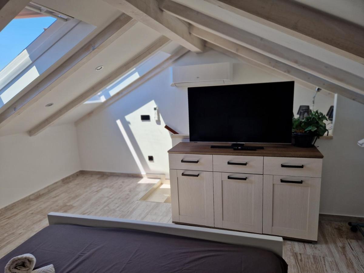 Ferienwohnung Castel Mali Lošinj Exterior foto