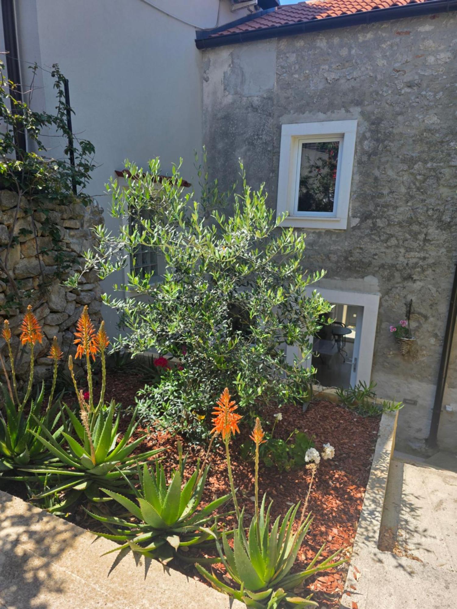 Ferienwohnung Castel Mali Lošinj Exterior foto